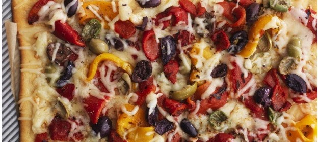 Meatless Monday: Niçoise Pizza with Olives, Red Peppers, and Gruyère