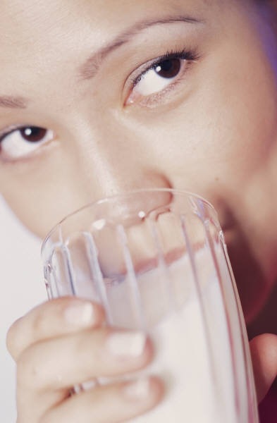Fat People Drinking Milk. The “Smart People Drink Milk”