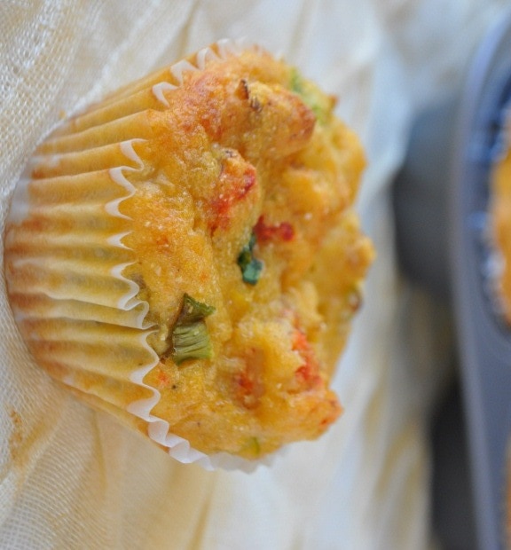Holly Clegg's Seafood Cornbread at This Mama Cooks! On a Diet - thismamacooks.com Holly Clegg's Seafood Cornbread at This Mama Cooks! On a Diet - thismamacooks.com