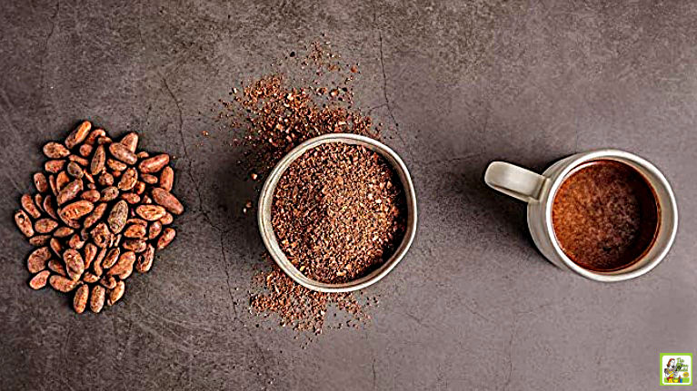Crio Brio beans, ground breans, and brewed drink.