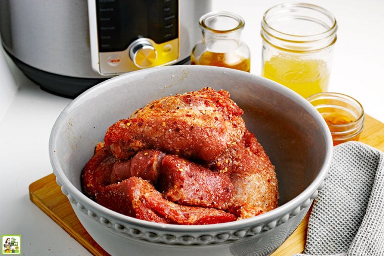 In a large bowl, coat the chunks of pork in the spice rub.